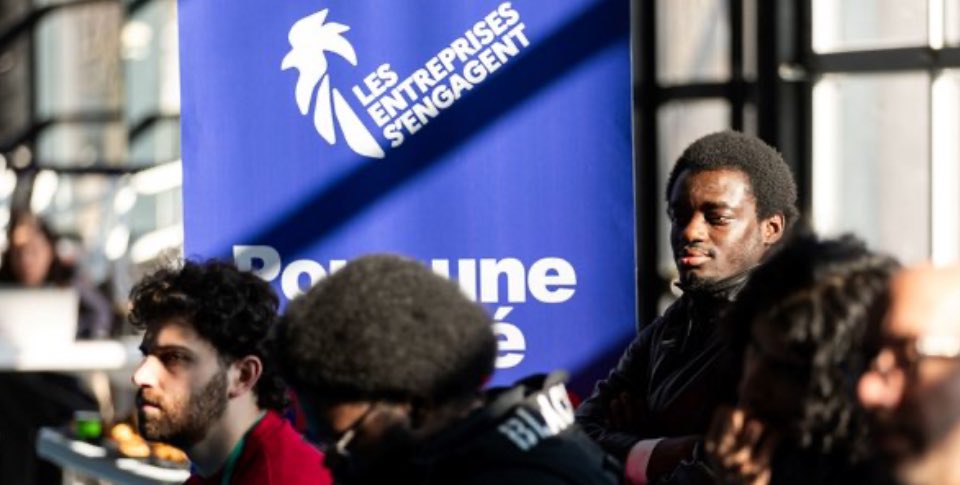 Exclusif : Pour 90% des patrons, social et environnemental sont en haut de la pile. 

Les résultats du Baromètre 2024 sur l’engagement des entreprises en France réalisé par la <a href="/communauteLESE/">Les entreprises s’engagent</a> avec <a href="/BVA_Xsight/">BVA Xsight</a> en partenariat avec <a href="/LaTribune/">La Tribune</a> 

Mon article 👉🏼 latribune.fr/economie/franc…