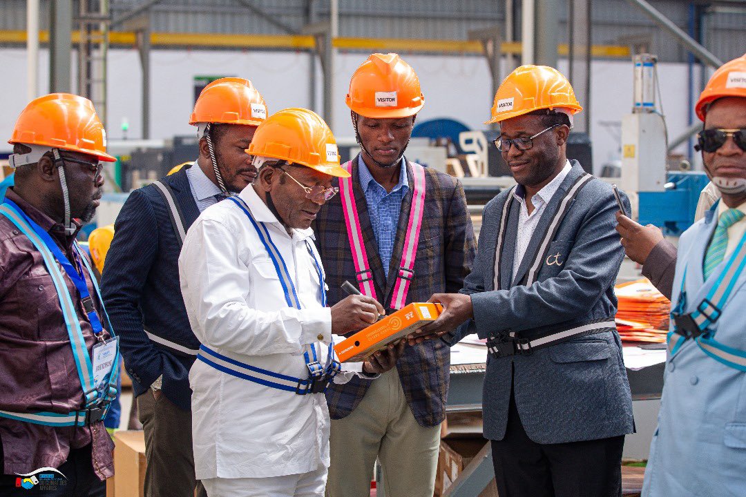 mulykap_s's tweet image. ✨ Conférence ANAPI: Ensemble pour améliorer le climat des affaires en RDC !

Du 28 au 31 octobre dernier, l'ANAPI a réuni à Lubumbashi des opérateurs économiques et autorités politico-administratives pour discuter des défis majeurs
💼 #ClimatDesAffaires #RDC #ANAPI #MULYKAPSARL