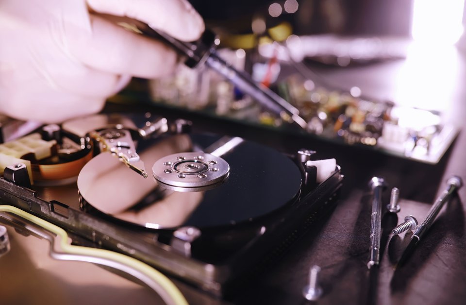 WeAreRSGroup's tweet image. With smaller, more powerful devices, effective cooling is vital to prevent failures and hazards

How can you identify the best cooling methods? Learn more with @RSDesignSpark: 

➡️ weare.rs/40NSoqf ⬅️
 
#WeAreRS #ThermalManagement #RSDesignSpark #Tech #Safety