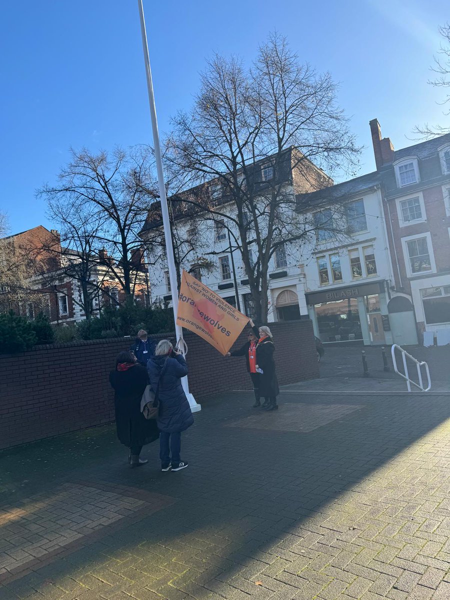 Team Roshni is honoured to be present today at the Wolverhampton flag-raising ceremony, marking the start of the 16 Days of Activism. Here's a glimpse of the moment—take a look at the picture! 📷 #16DaysOfActivism #EndViolenceAgainstWomen #TeamRoshni