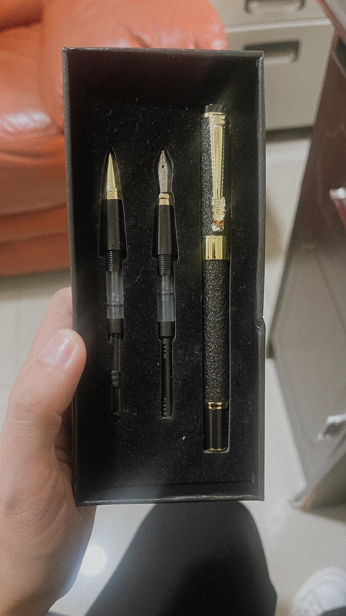 StephMiaco's tweet image. Inexpensive, but i’m super excited to use it! 

#fountainpen #Tezza