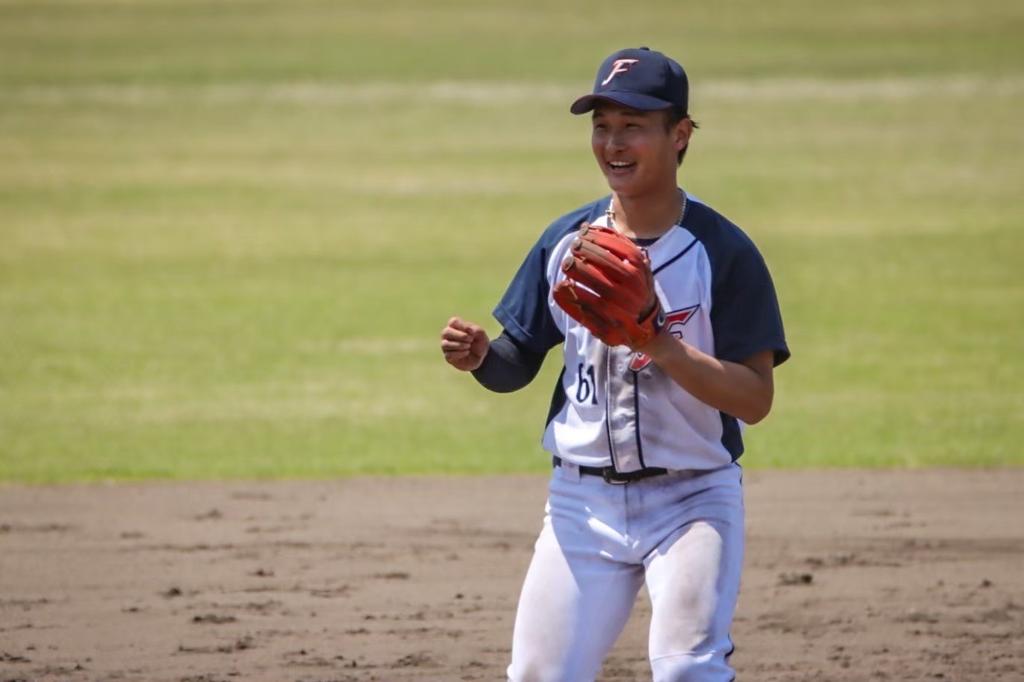 ✨内野手✨
西村佑太(交野高〜近畿大)
今年オープン戦含め全試合出場。後半は攻撃的2番として活躍しました。指名打者を希望し、守備にはつきたがらない。

山﨑勢那(洛西高)
主にセカンドで好守を連発。何度もチームのピンチを救いました。今年は、長打も増え得点圏でも高い打率を残しました!
