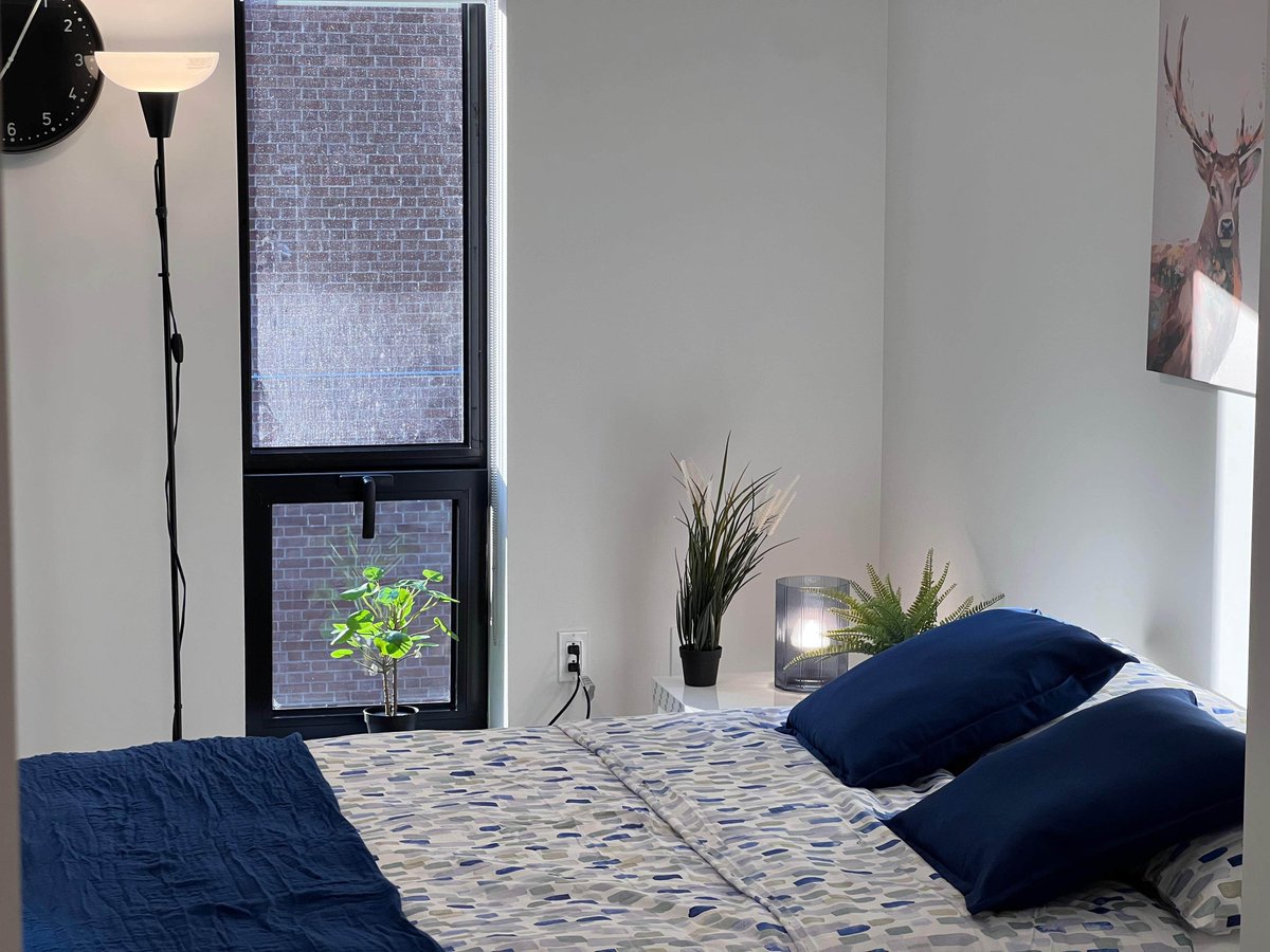 Spacious Student House available in Central Montreal✨ 🏡

Check out this fully furnished, purpose-built student accommodation by commenting "BOOK." 
-----
#studenthousing #studentliving  #troihomes