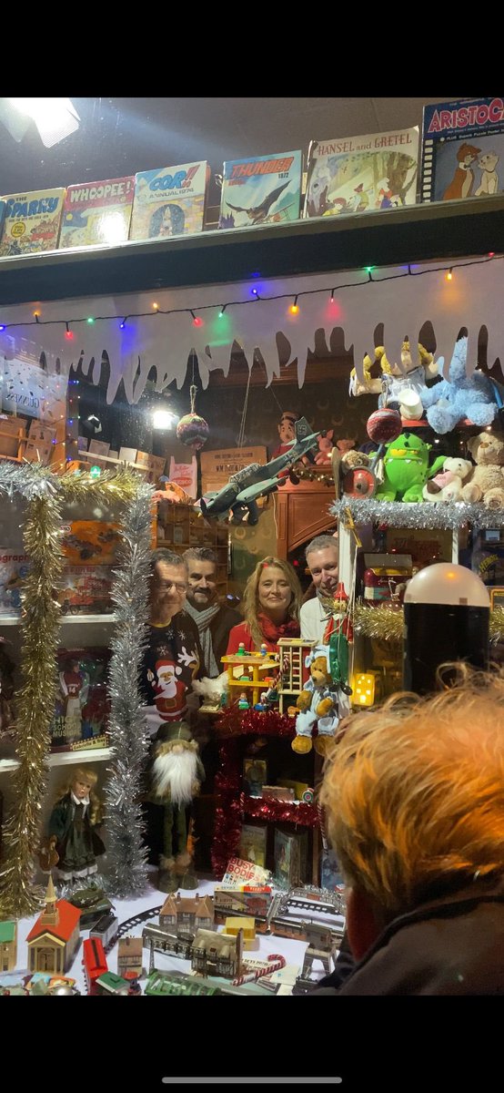 HodkinsonL46585's tweet photo. why not come and take a look at our really cool Vintage Toy Window display .@RHODLIMERICK @FearStairLmk .It is at the old Billy Higgins shop.
Thank you to @moranjohna1  for taking time out of his very busy schedule to  officially open our display. https://t.co/ATGZXLRnwg