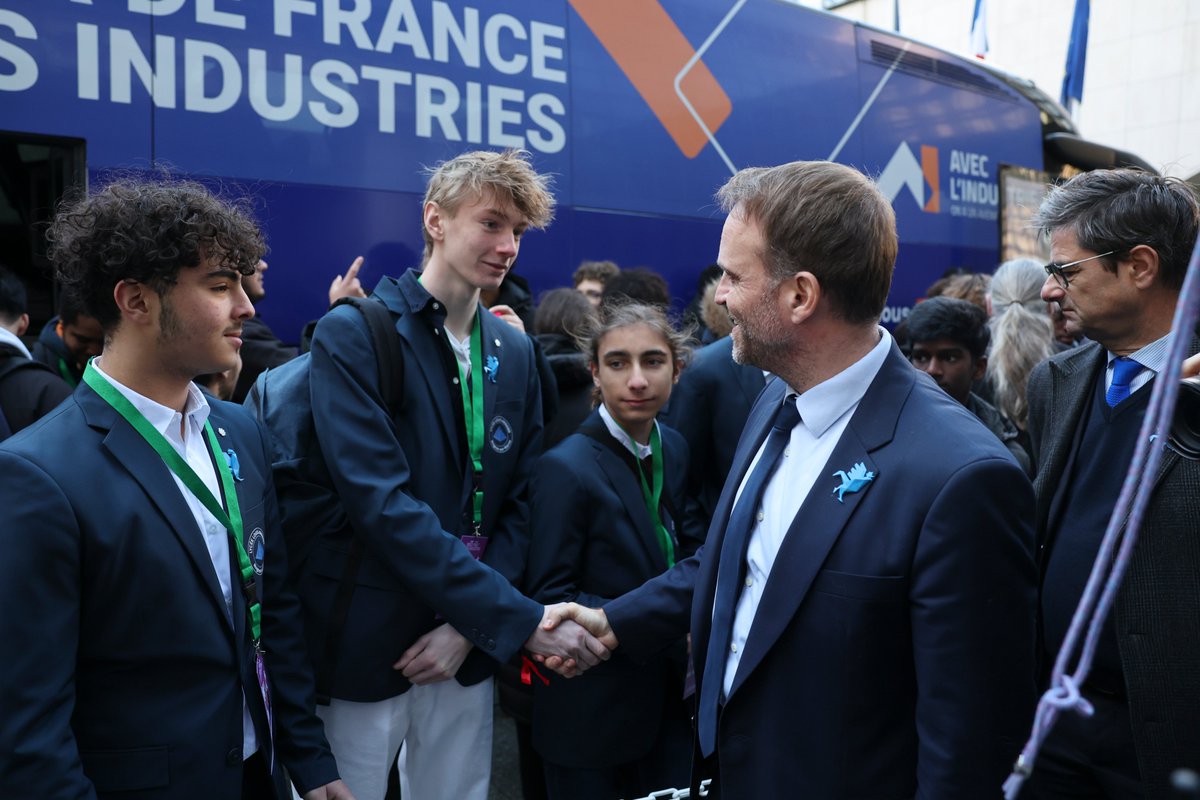Direction générale des Entreprises (@dgentreprises) on Twitter photo #SEDI2024 | 📷 Retour sur l’événement « Bercy fait son industrie », le rendez-vous incontournable de l’orientation vers les métiers industriels,organisé le 22 novembre par la <a href="/DGEntreprises/">Direction générale des Entreprises</a> à Bercy à l’occasion de la Semaine de l’industrie.
Au programme de cette journée : un #SEDI2024 | 📷 Retour sur l’événement « Bercy fait son industrie », le rendez-vous incontournable de l’orientation vers les métiers industriels,organisé le 22 novembre par la <a href="/DGEntreprises/">Direction générale des Entreprises</a> à Bercy à l’occasion de la Semaine de l’industrie.
Au programme de cette journée : un