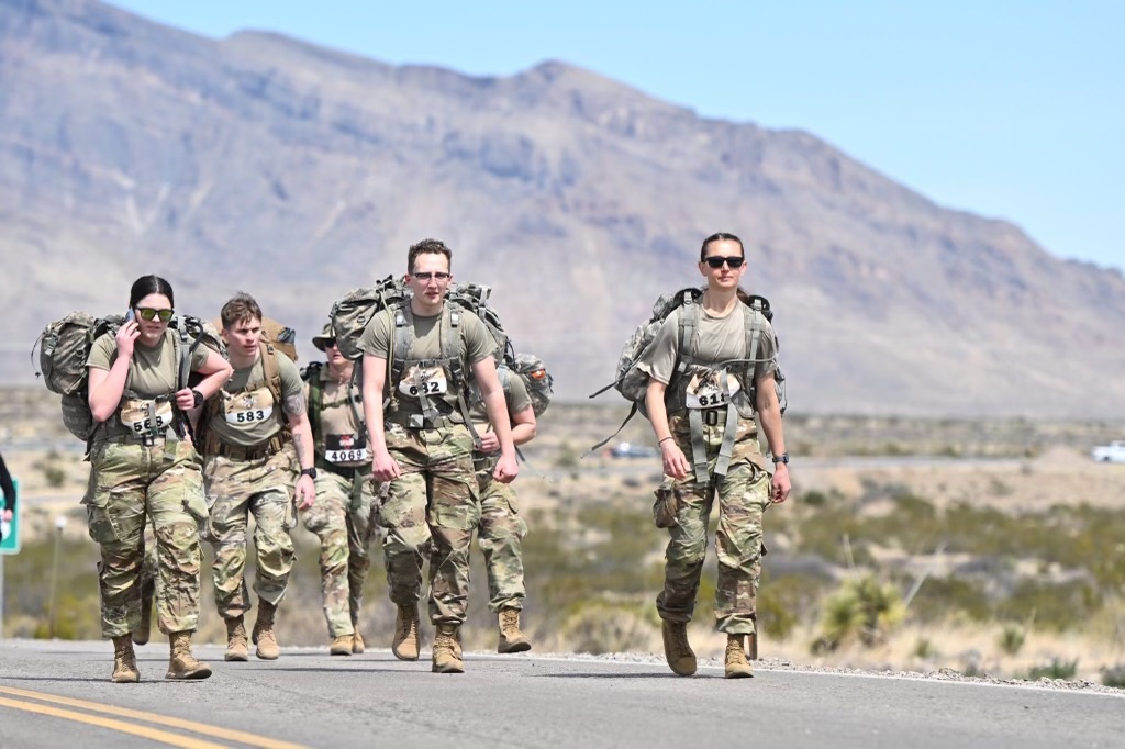 ArmyROTC's tweet image. A former D-1 soccer player, Stanfill turned down a professional soccer contract in Europe to join #ArmyROTC &amp;amp; pursue a military career.

She&apos;s served as the Battalion Command Sergeant Major &amp;amp; the #RangerChallenge and Ranger Buddy team captain for the Golden Buffalo Battalion.