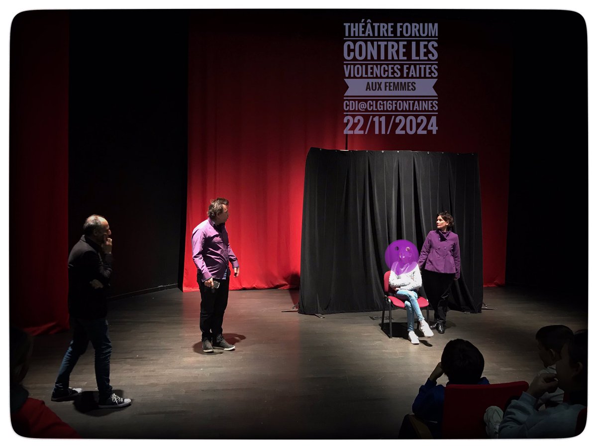 Vendredi 22/11, #theatreforum pour comprendre et résister aux  #violencesfaitesauxfemmes pour tous les #6e du #collège des 16 Fontaines, grâce au soutien de la ville de #SaintZacharie. 

<a href="/CardieNice/">CardieNice</a> <a href="/DAAC_nice/">DAAC-Nice</a>