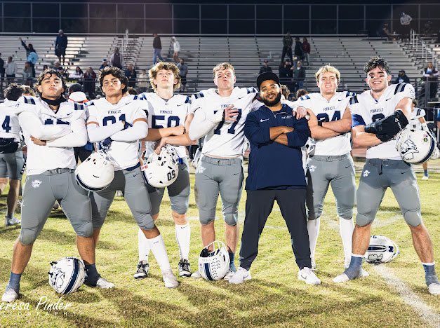 Coach Whitener (@bjwhitener47) on Twitter photo Salute to this group. Showed up w/ hard hats & ready to work. Asked to be multiple (drop/standup/ play down/inside/out). This versatility gave us an opportunity to do more, defensively. Appreciate your leadership <a href="/Dean_vincent8/">Dean Vincent</a> standard was set!
#RunTackleMakePlays Salute to this group. Showed up w/ hard hats & ready to work. Asked to be multiple (drop/standup/ play down/inside/out). This versatility gave us an opportunity to do more, defensively. Appreciate your leadership <a href="/Dean_vincent8/">Dean Vincent</a> standard was set!
#RunTackleMakePlays