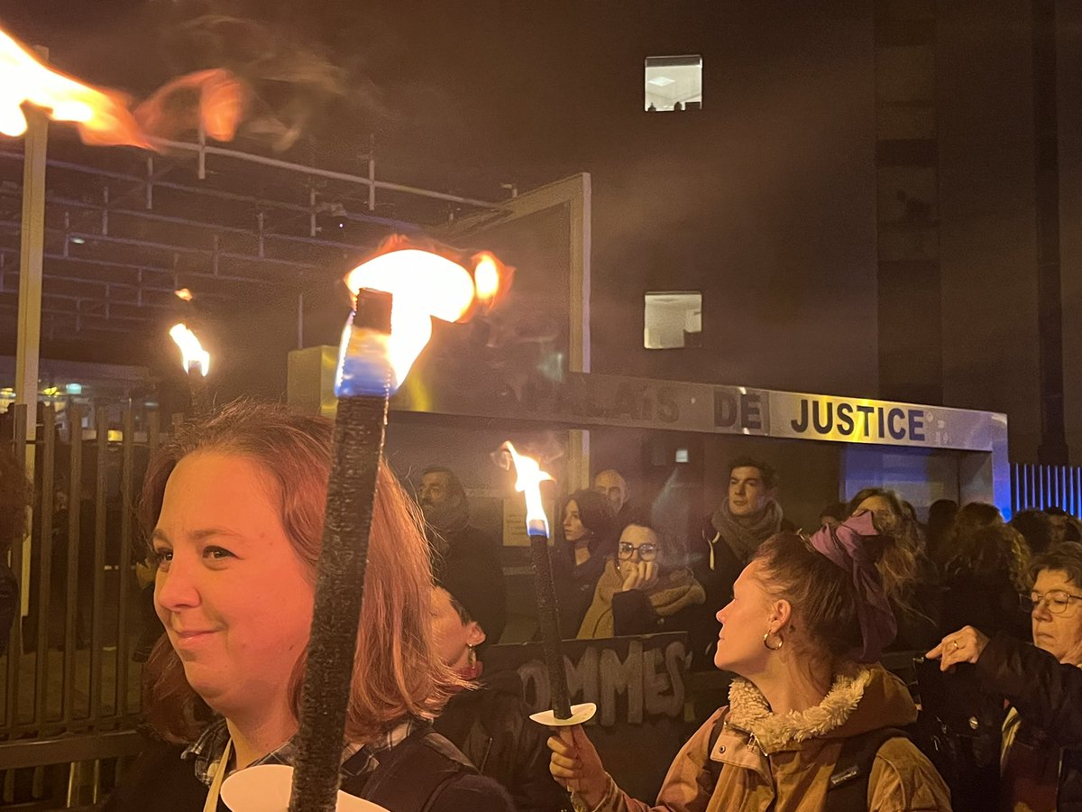 kareen janselme (@kajakareen) on Twitter photo Une veillée féministe s’organise ce #25novembre devant le tribunal d’Avignon #Mazan #Pelicot <a href="/humanite_fr/">L'Humanité</a> Une veillée féministe s’organise ce #25novembre devant le tribunal d’Avignon #Mazan #Pelicot <a href="/humanite_fr/">L'Humanité</a>