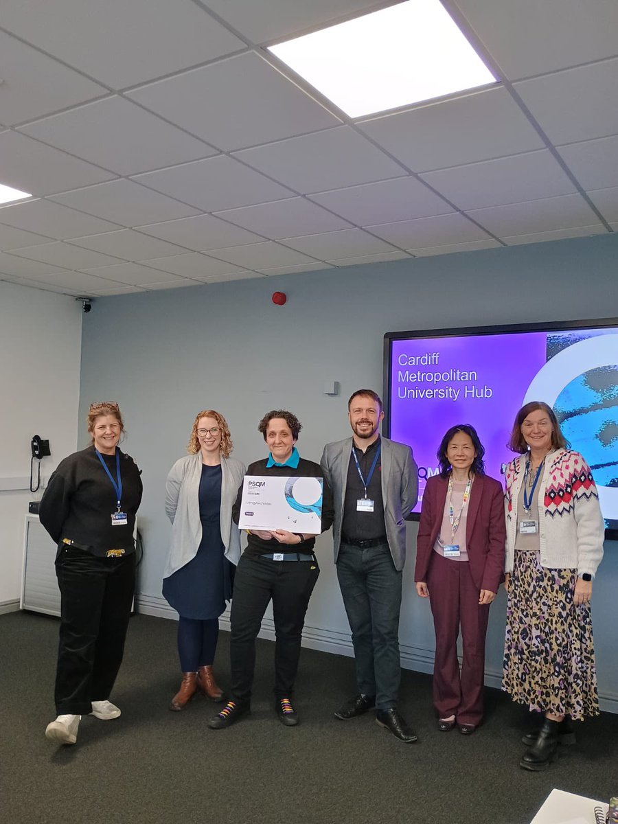 hayes_haf's tweet image. Dathlu llwyddiannau @Pencae2 a @YsgolYDeri ar eu taith @Psqm_HQ gyda Hwb @ITEcardiffmet a chyfle i roi gair o gyngor i Arweinwyr Gwyddoniaeth sydd yn mynd amdani eleni #dathlugwyddoniaethcynraddareiorau #PSQM @Fenn5Lisa @CameronGStewart a Kin @SeeScience