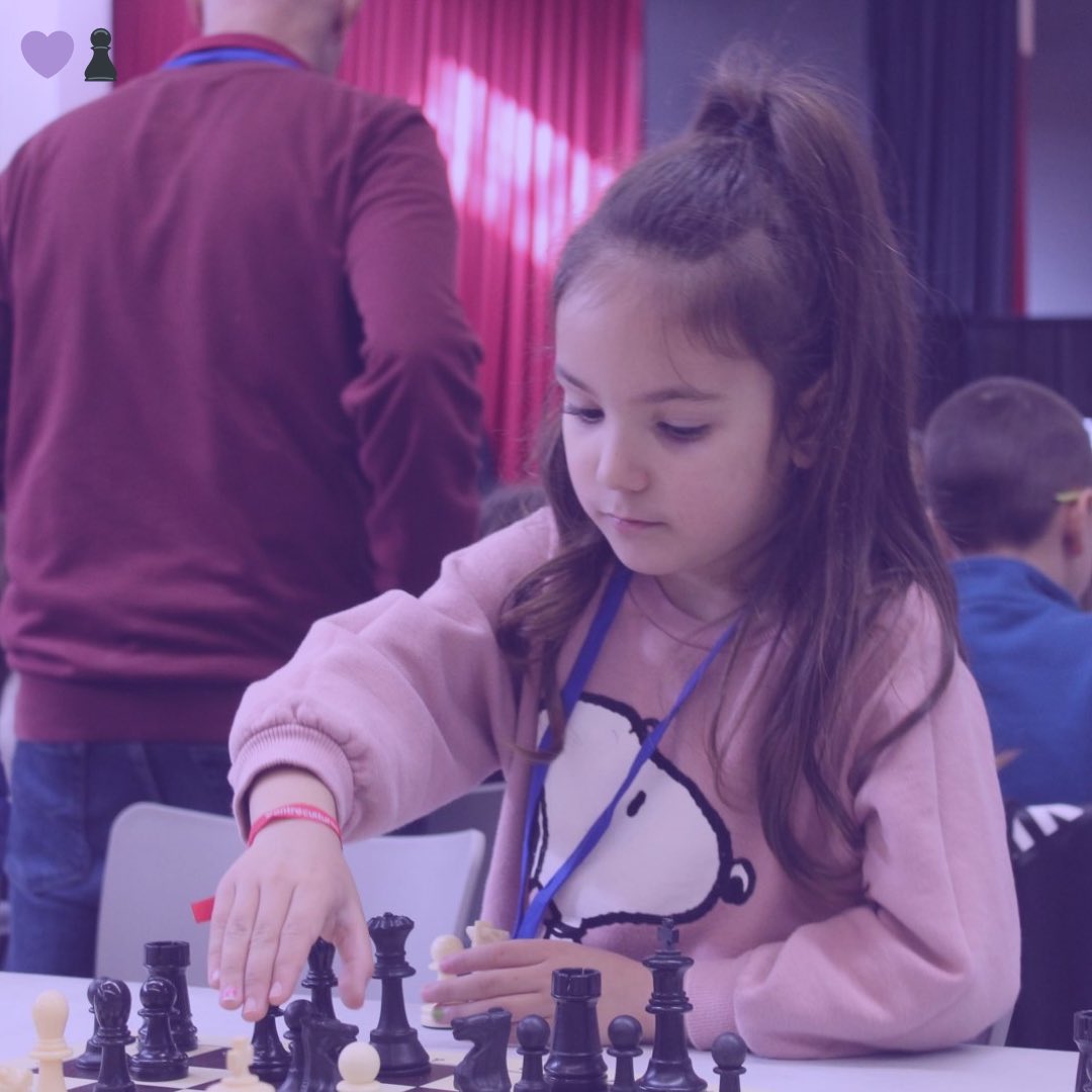 escolacatescacs's tweet photo. 💜Avui 25N ens unim al compromís per eliminar la violència contra les dones. Els escacs ens recorden que només amb respecte i estratègia podem construir un futur igualitari 💜♟️ #25N #Respect https://t.co/JIyNZ2vXgm
