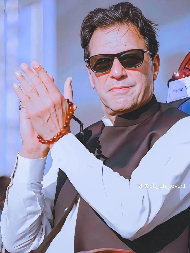 213oa's tweet image. What legacy do you hope to leave for the next generation of Pakistanis?

Imagine you're Imran Khan.