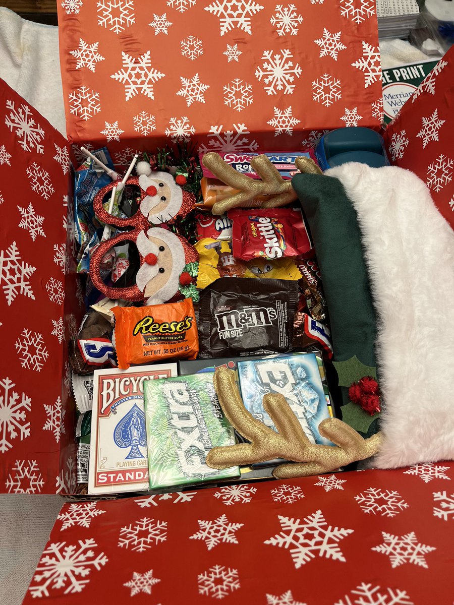 Laura Smith tweet media