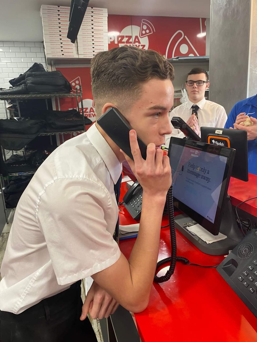 abhs_belfast's tweet photo. 🍕🇮🇹ASC3 learned so many new skills this morning on a trip to Pizza Crew for a Lifeskills and Employment workshop! The boys worked hard in the kitchen making orders and answering the phones. Thanks to Ciaran and well done boys! 🍕🇮🇹
💙💛 #PizzaCrew https://t.co/DWTQ5EgF7G