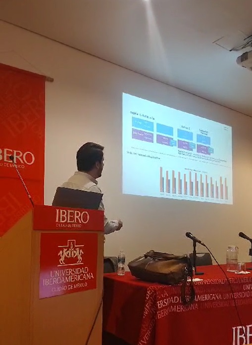 iscam_mx's tweet image. Tuvimos el privilegio de impartir el masterclass Más allá de la intuición dominando los datos para decisiones estratégicas, con los estudiantes de la @IBERO_mx sobre el poder de la toma de decisiones basadas en #datos.
#ISCAM #SomosISCAM #ISCADEMY #CanalMayoreo #DataDriven #IBERO