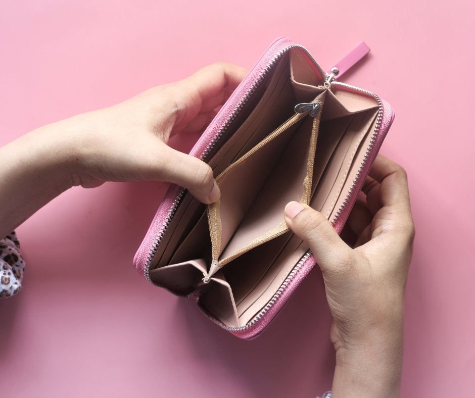 PrestigeFinanc2's tweet photo. A survey has found that household finances are the strongest they’ve been for two years.
https://t.co/vPaPvSXeav https://t.co/maXjz5sX31