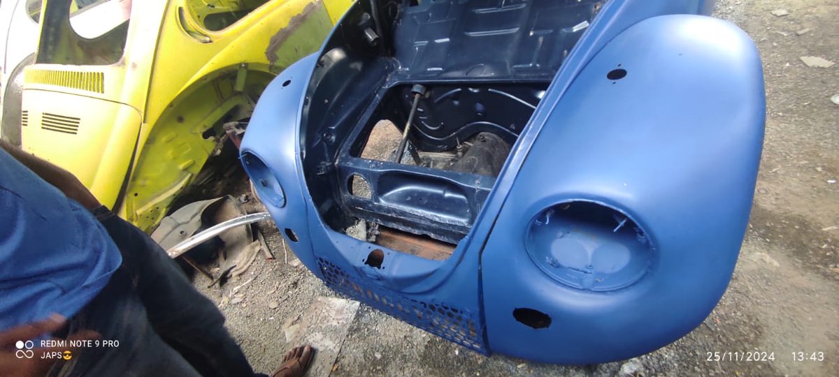Shani_Electrics's tweet image. One of many coats of paint, we are coming along nicely

#ProjectBug
