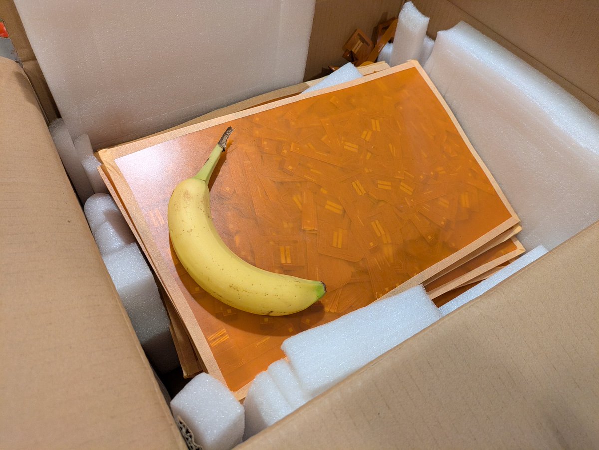 ChrisPVille's tweet image. So that&apos;s what 18000 flex PCBs look like