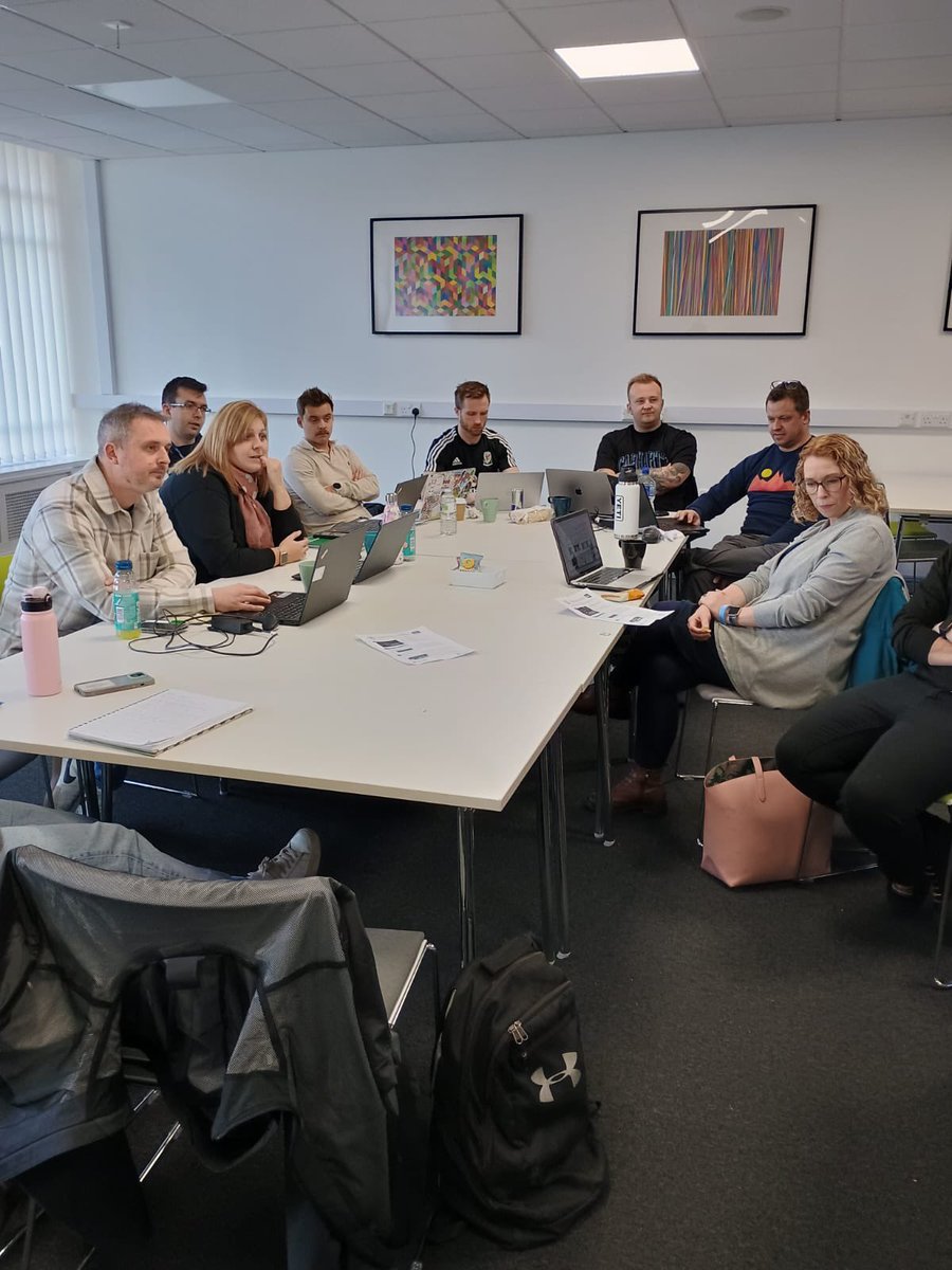 hayes_haf's tweet image. We celebrated the successes of @Pencae2 and @YsgolYDeri   @Psqm_HQ achievements  @ITEcardiffmet today.  Sound advice was shared with the current SLs at our Cardiff Met ‘s PSQM Hub #sharingideas #raisingtheprofileofscience  #PSQM @Fenn5Lisa @CameronGStewart &amp;amp; Kin @SeeScience