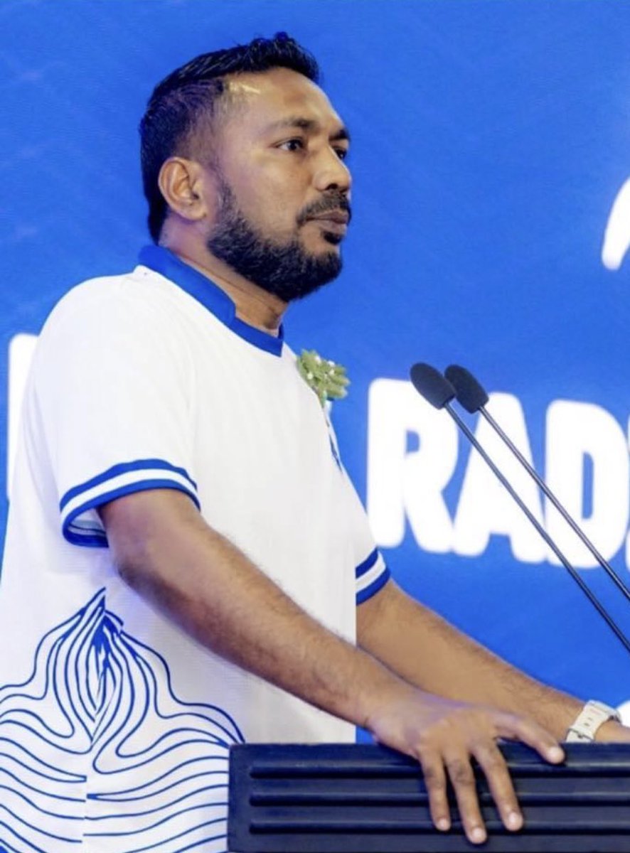 HKurusee's tweet photo. Update

Mr. @ahmedmubean is also dating Ms. @RaudhaRash46892 (Senior Political Director at Gender).

Congratulations! https://t.co/4WEKkkuDjY