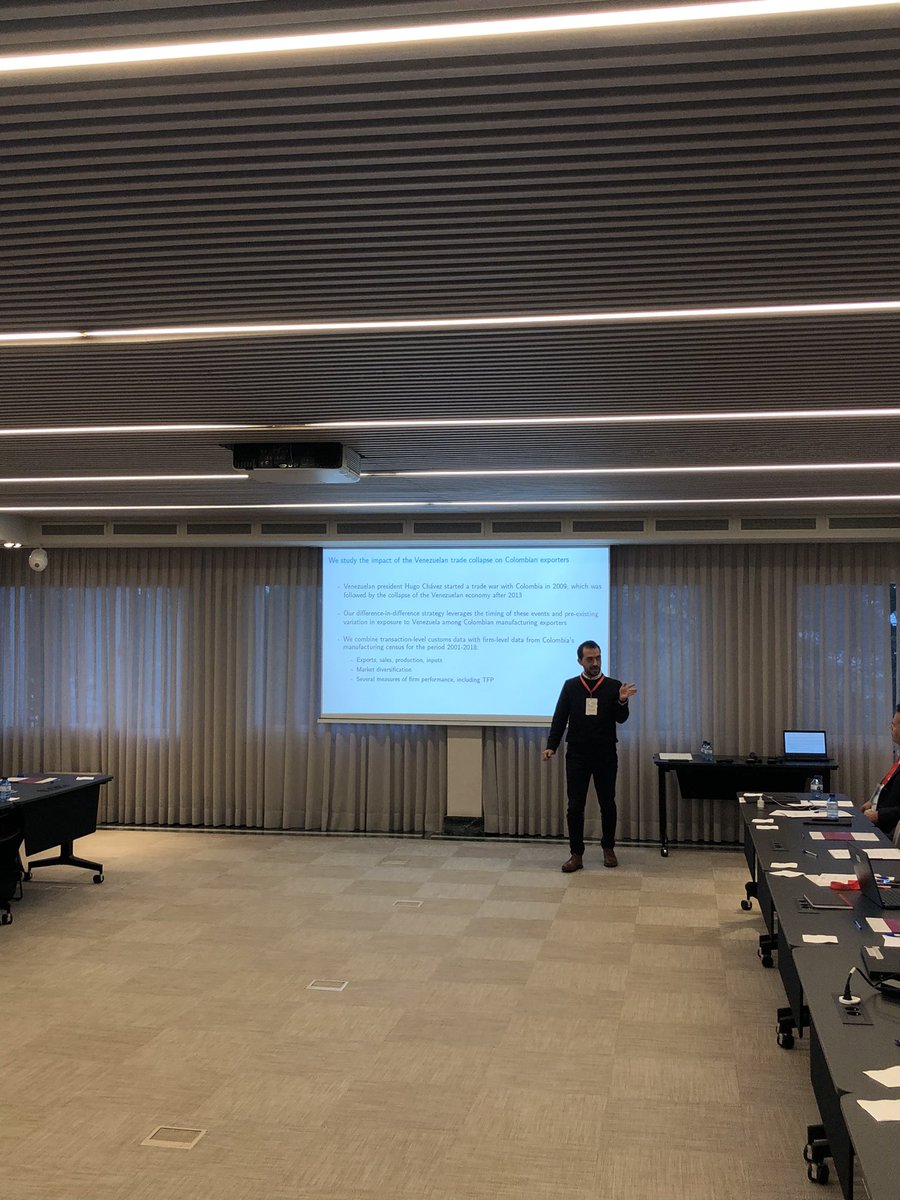 NCID (@ncid_unav) on Twitter photo 💬 Luis Martínez (<a href="/EmoryUniversity/">Emory University</a>)
📔 Exports Under Pressure: Colombian Manufacturing firms and the Venezuelan Trade Collapse
👌 Really good performance 💬 Luis Martínez (<a href="/EmoryUniversity/">Emory University</a>)
📔 Exports Under Pressure: Colombian Manufacturing firms and the Venezuelan Trade Collapse
👌 Really good performance