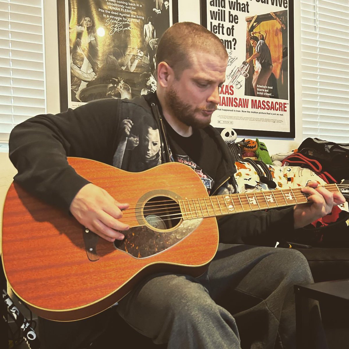 RobbyRobJames's tweet photo. Happy Birthday 🎂🎁🎉 to one of my punk rock heroes Mr Tim Armstrong
🤘🏻🎸 Have a great day Tim!
@Rancid @timtimebomb
#timarmstrong #rancid #transplants #timtimebomb #punkrock #punk #rockandroll #rock https://t.co/Akz7atJYHS