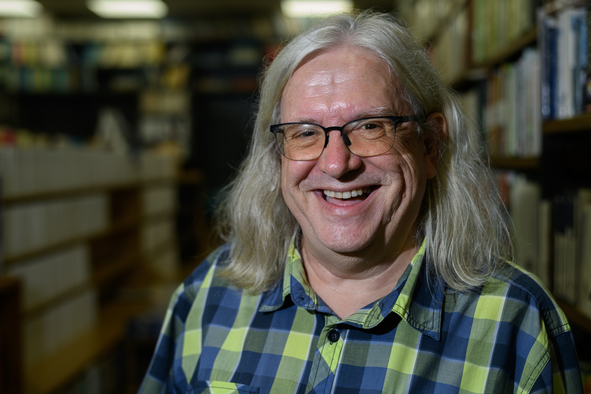 ⬜️ RETRATOS #OUFF2024 · CARLOS AMIL ⬜️

Carlos Amil acompañounos nos #EncontrosLiterariosdeCine presentando o libro "Las costuras del guión", de Daniel Domínguez, na librería Tanco.
