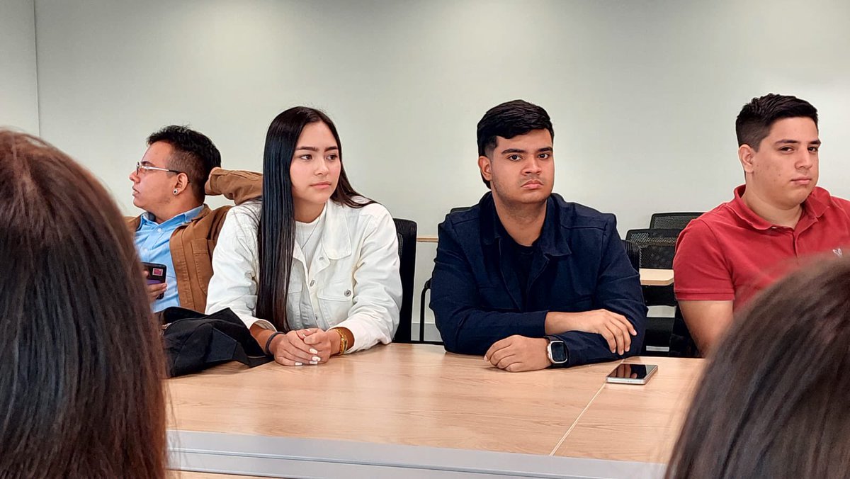 Departamento Nacional de Planeación tweet media