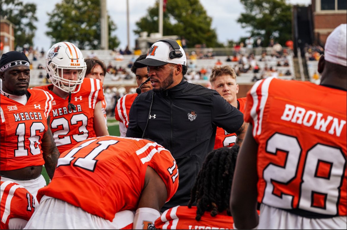 Chris Vega tweet media