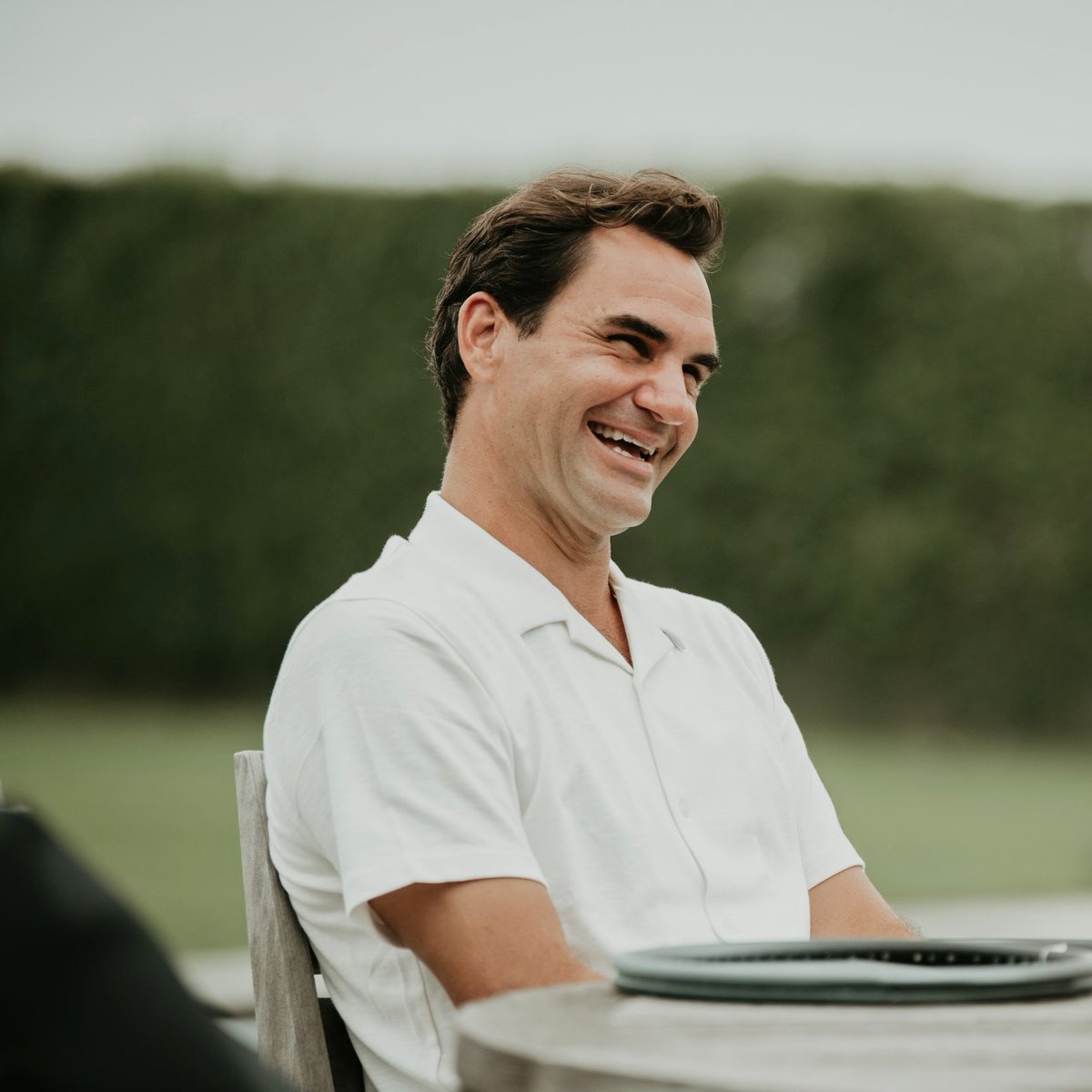 norinchi_df's tweet photo. Off court smile 😄 #RogerFederer #smilerer https://t.co/XPJfzalfT6