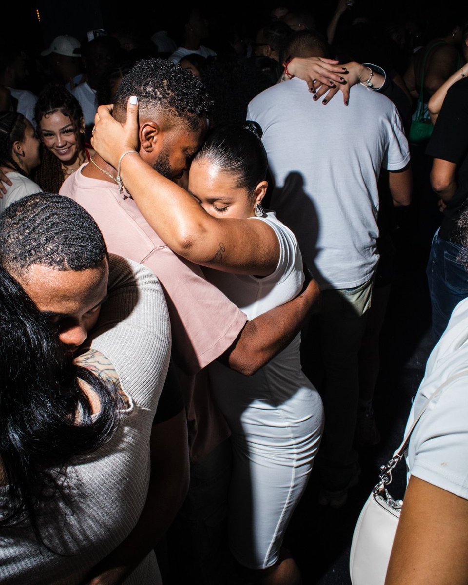 stay silent tweet media