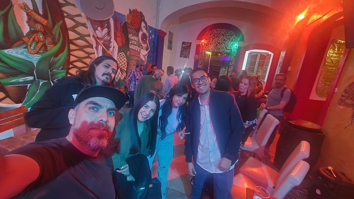 stillsonoro's tweet photo. Charla de Fotoperiodismo musical en el Encuentro Fotográfico México 2024 📷 https://t.co/mDjwzWooHS
