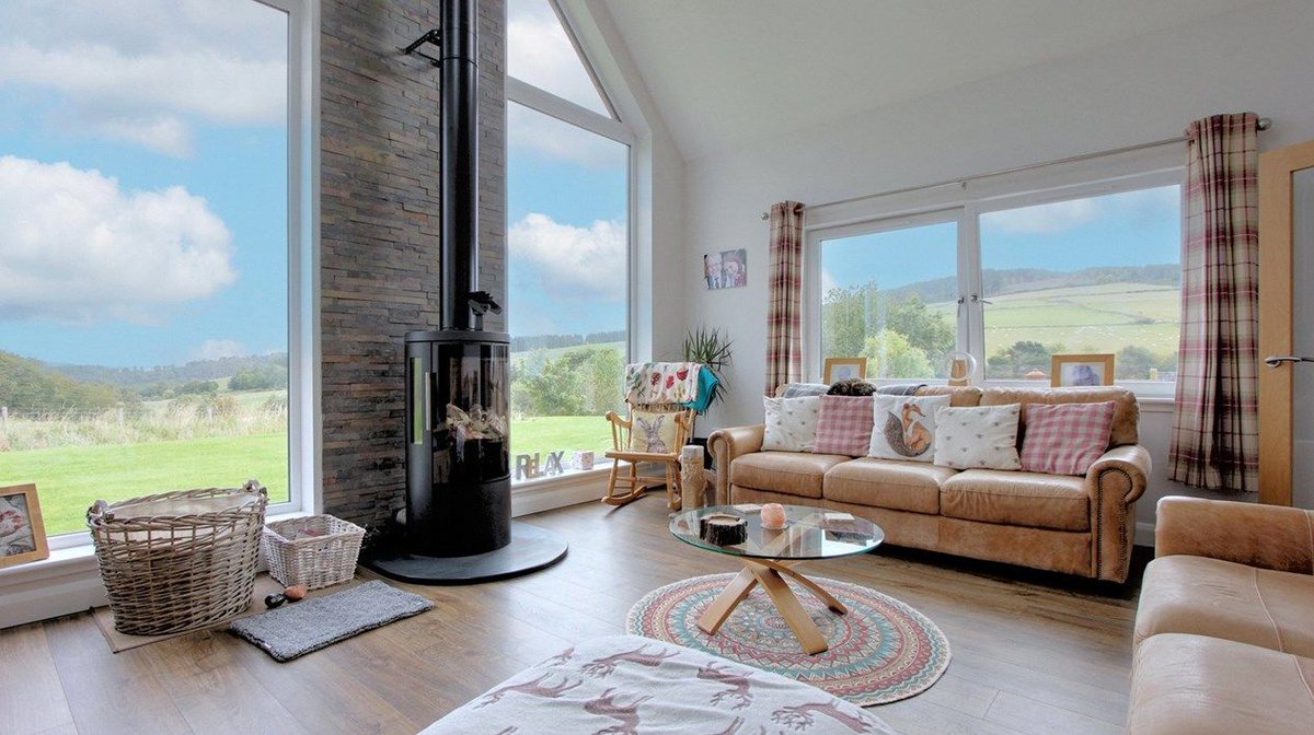 📢 AVAILABLE AGAIN📢 
Kathannon Croft - A stunning semi-rural property at the heart of Speyside.
⭐ 2 reception rooms &amp; 4 bedrooms.
🐴  2 Paddocks, timber barn with stables.
Call our team for more information on 01463 22434☎️ or check out our website 👇 
buff.ly/3ZYxFzP