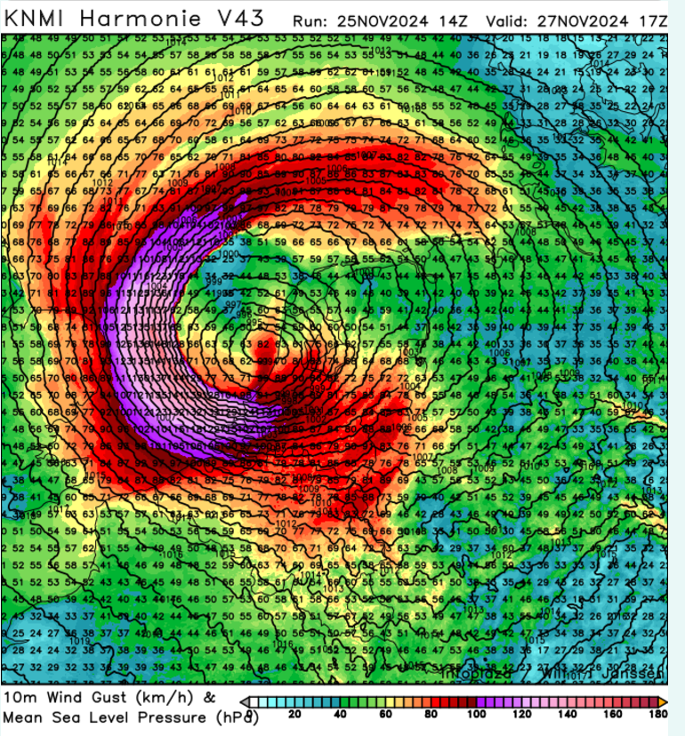 weerextremen's tweet photo. Op woensdag zijn zeer zware windstoten van 100-120 km/u mogelijk langs de Nederlandse kust. De oorzaak is een kleinschalig lagedrukgebied. De koers en intensiteit is nog wat onzeker, maar de potentie is duidelijk aanwezig. https://t.co/jV5ESGHo1L