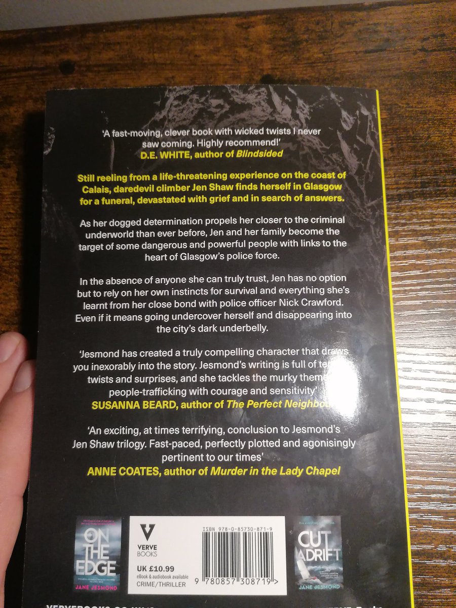 EastHullPete's tweet photo. @jamesyorkston @OldcastleBooks Final #BookPost is #GoneToEarth by @AuthorJJesmond published by @VERVE_Books. I'm on the Blog Tour in January thanks to @LisaGooding_PR. Jen Shaw book 3, will be great if it's like the first 2 https://t.co/E6Gb58y9D8