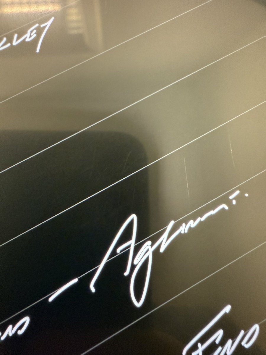 Robert Hwkes tweet media