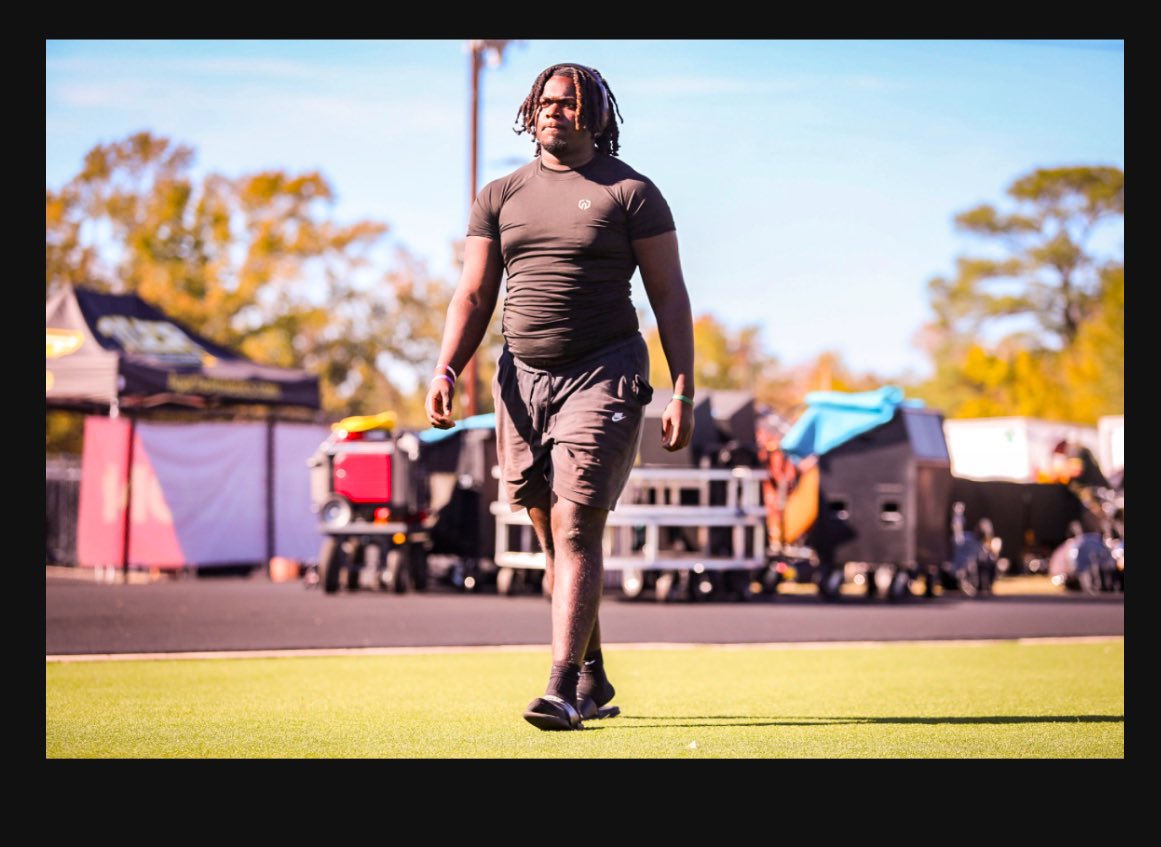 jamonlee4's tweet photo. 6,3 305
Season stats 31 pancakes total
Started tackle 4 games 
Rest of games started left guard
Played everything position in a game before
Versatile recruitment is open 
Full qualifier 
And read to dominate on next team
@Coach_Donohoe @BradyDavis10 @CoachTLouis @FCProspects_ https://t.co/wTCQow0UK2