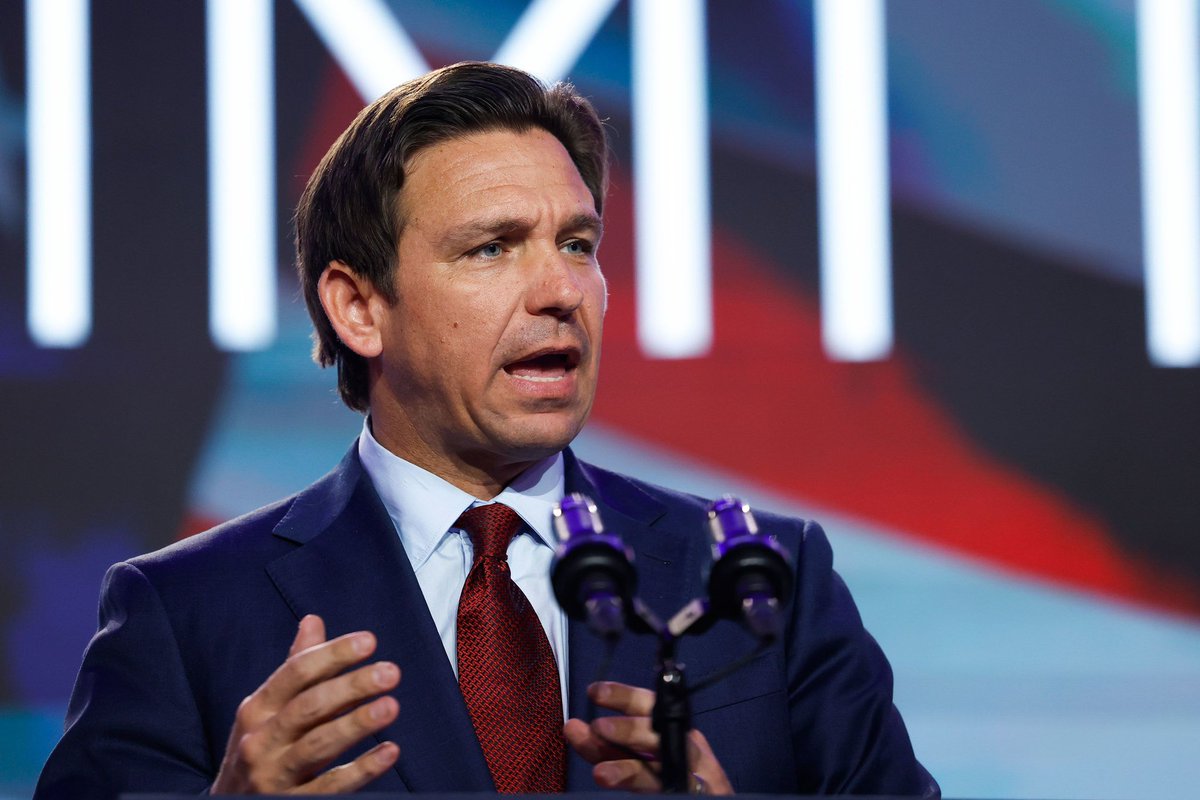 GrageDustin's tweet photo. @GovRonDeSantis Best governor in America and it isn’t even close. https://t.co/q8cYBUtKo5
