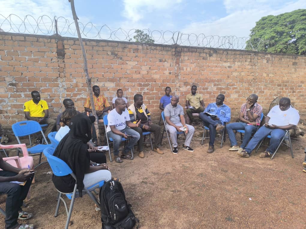 SawadogoAbd's tweet photo. Je reviens de Zémio où l’engagement des acteurs humanitaires auprès des communautés affectées, en appui aux efforts du gouvernement, reste impressionnant malgré les conditions difficiles. Nous demeurons engagés auprès des populations les plus vulnérables où qu’elles se trouvent. https://t.co/egv1mDyH19