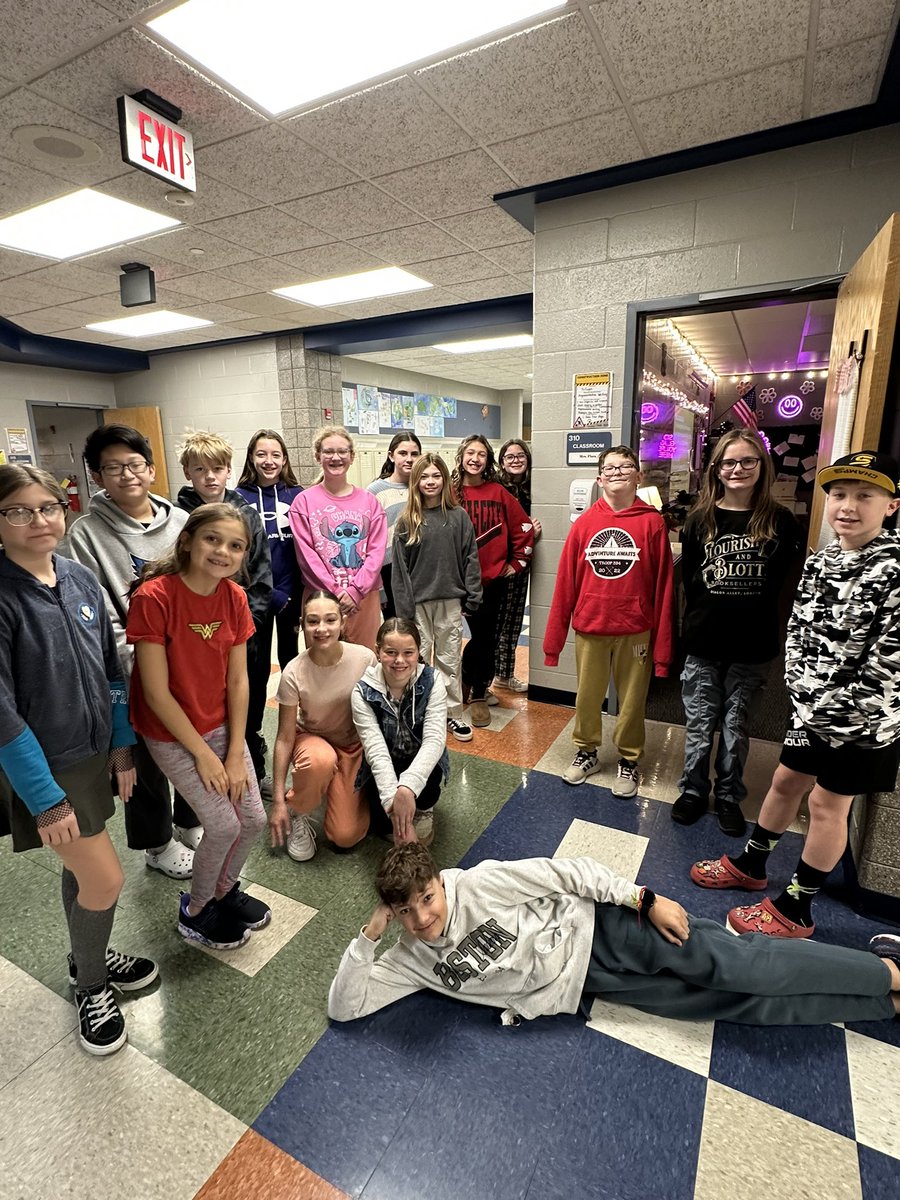 Natalie Flora tweet media