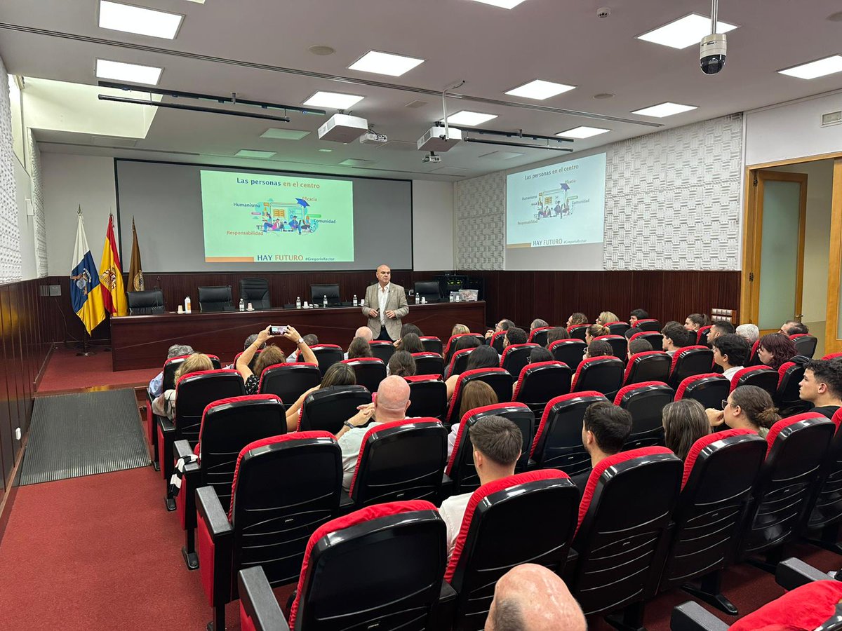 gregoriorohe's tweet photo. Excelente ambiente esta mañana en Ciencias Jurídicas, dónde se forman profesionales de alto nivel que refuerzan nuestro Estado de Derecho y del Bienestar. 

¡Hay Futuro!

https://t.co/apenHe1VBe https://t.co/gvZjXqSqL8