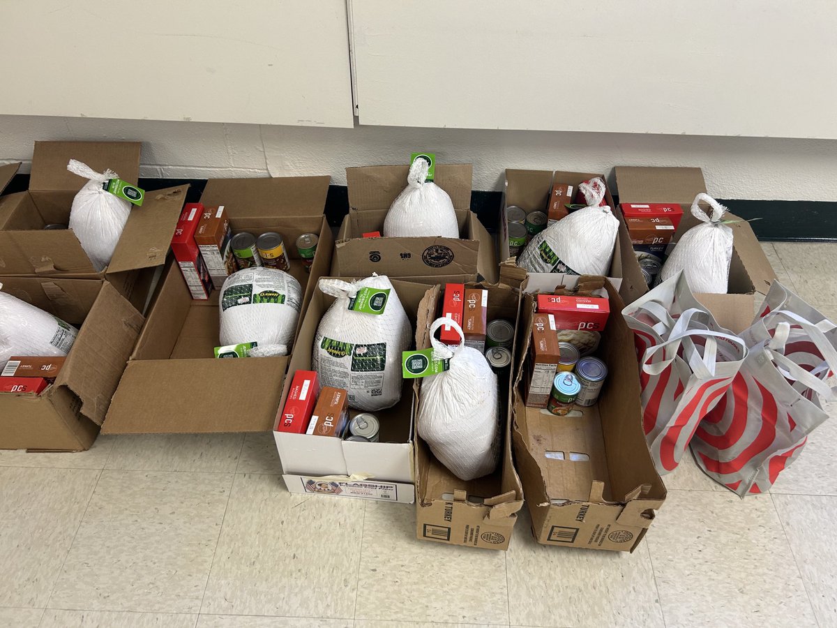 Thank you Rian Richardson &amp; Mike Raucci from Toyota of Clifton Pk for donating turkeys and all the fixings for Veeder families! ⁦<a href="/csd_south/">SouthColonieCSD</a>⁩ #GratefulStaff