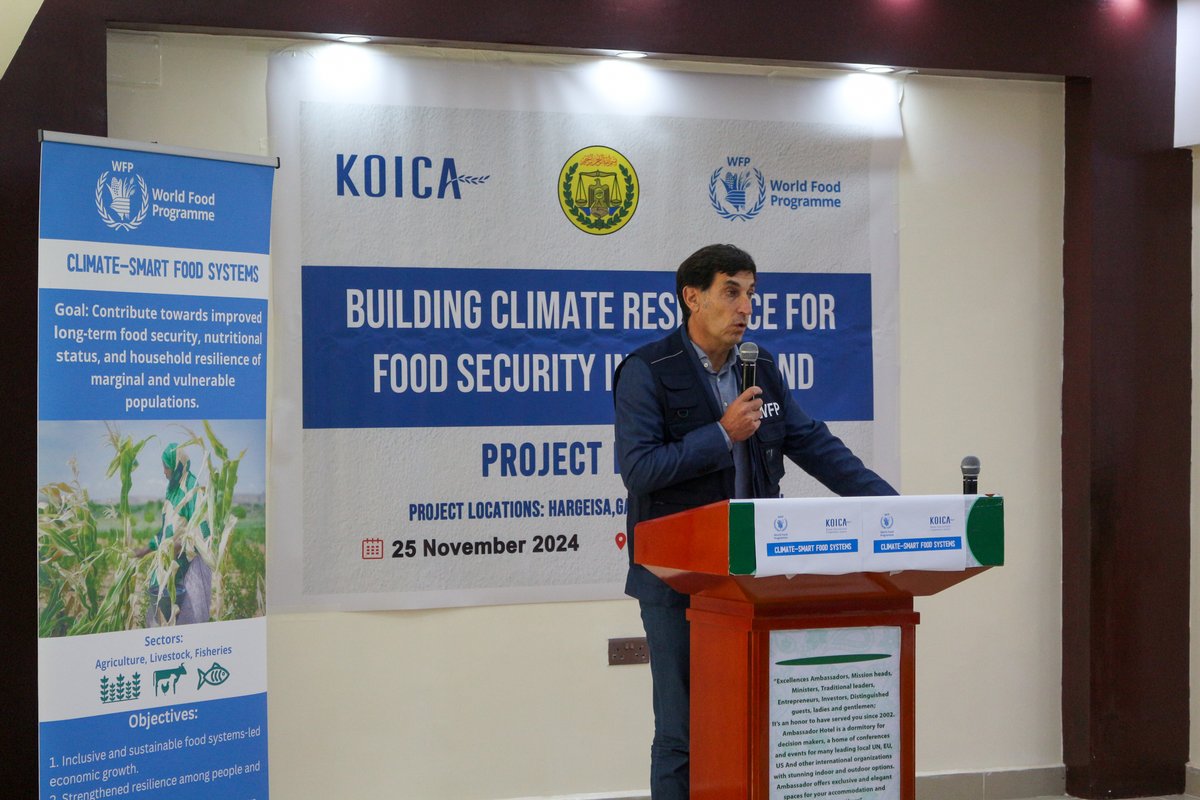 WFPSomalia's tweet photo. Exciting news! We launched the KOICA-WFP regional project: Building Climate Resilience for Food Security in the Fragile Horn of Africa.

Thanks to the Republic of Korea for their generous funding, empowering smallholder farmers to strengthen food security &amp; climate resilience.🌱 https://t.co/e6EdY03xaw