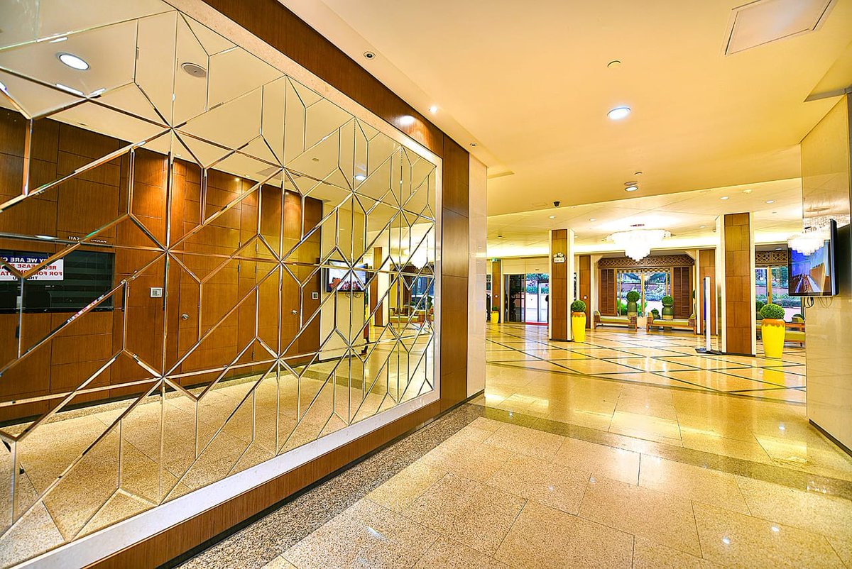 HotelAfricana's tweet photo. Monday blues getting you down?π Escape to Hotel Africana, your serene oasis in the heart of Kampala and recharge for the week ahead. β€οΈ #HotelAfricana #MondayUnwind #KampalaGetaway https://t.co/Dvuig6T4OT