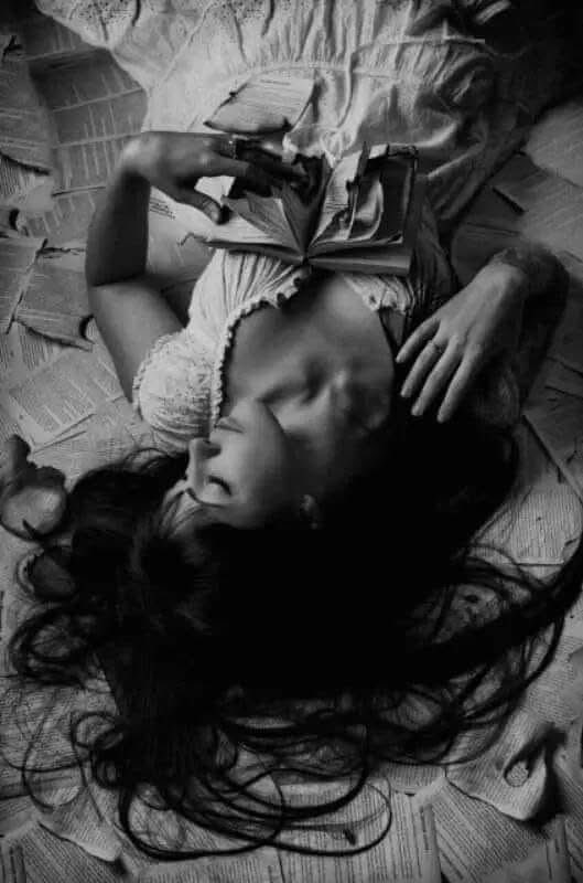 La Poeta. tweet media