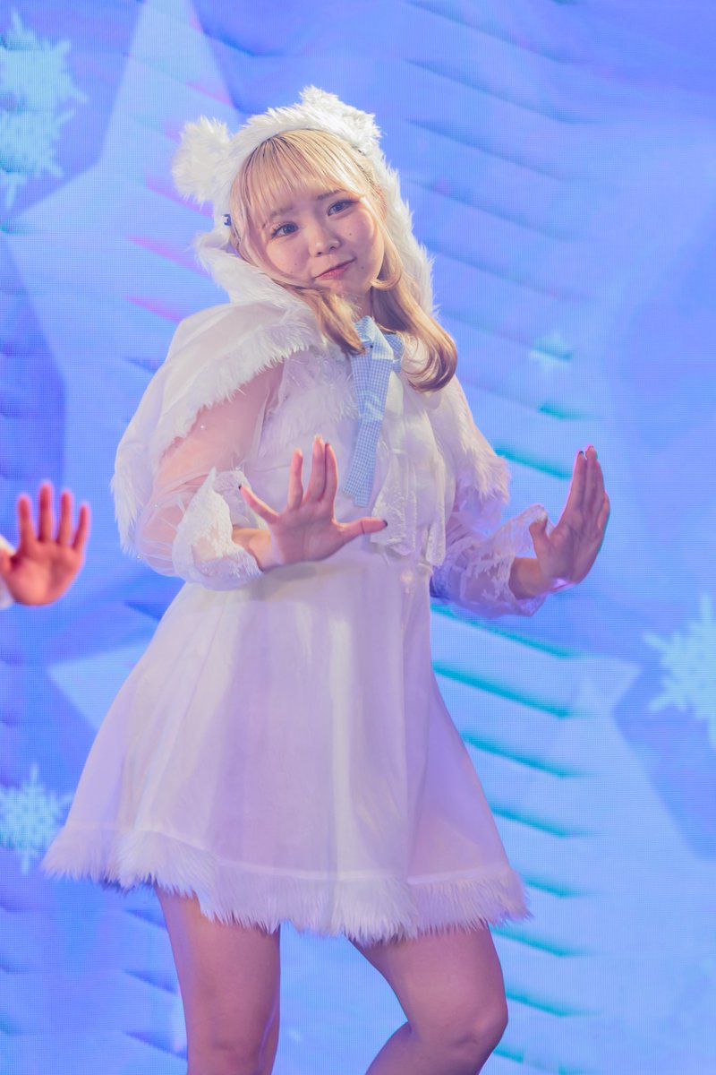 _aspara__bacon's tweet photo. 白い天使いた〜👼🏻🏹´-

#SDN_now 
#スクランブルpieceXmas公演 https://t.co/PyyeCLcAqX