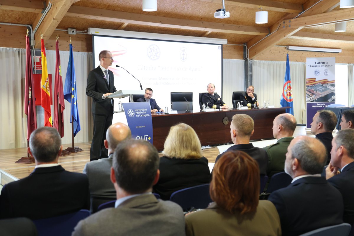 🤝 #Defensa y la Politécnica de Cartagena crean una cátedra para investigar tecnologías subacuáticas de doble uso

Investigadores de la UPCT colaborarán con la <a href="/Armada_esp/">Armada</a> para impulsar proyectos de I+D+i en seguridad marítima y portuaria

🔗 upct.es/noticias/2024-…