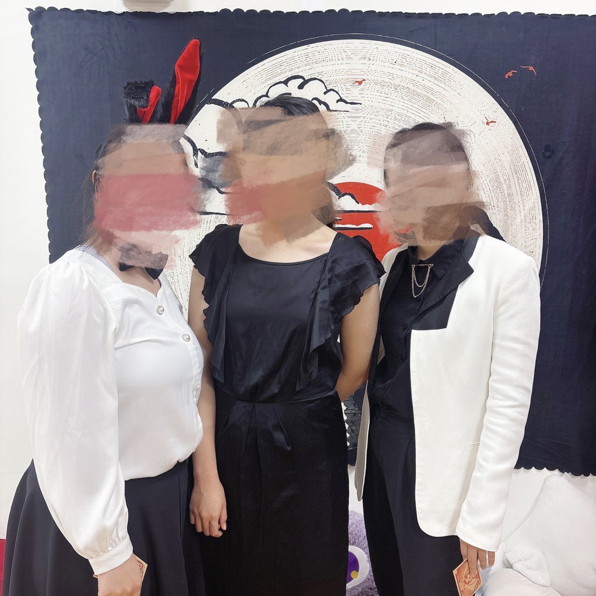 littlefishdd's tweet photo. 1124 羈人方舟 光之賭場

很幸運擔任開場表演的奴隸
但也讓大家���到什麼是：
「開賭前就輸到脫褲」🥲

既然沒錢，又不想被SP
那⋯拿我喜歡的DID來解鎖賭場新職業吧😎

心得見替代文字ALT

📍@vitckia https://t.co/FUR8Yc6QJk