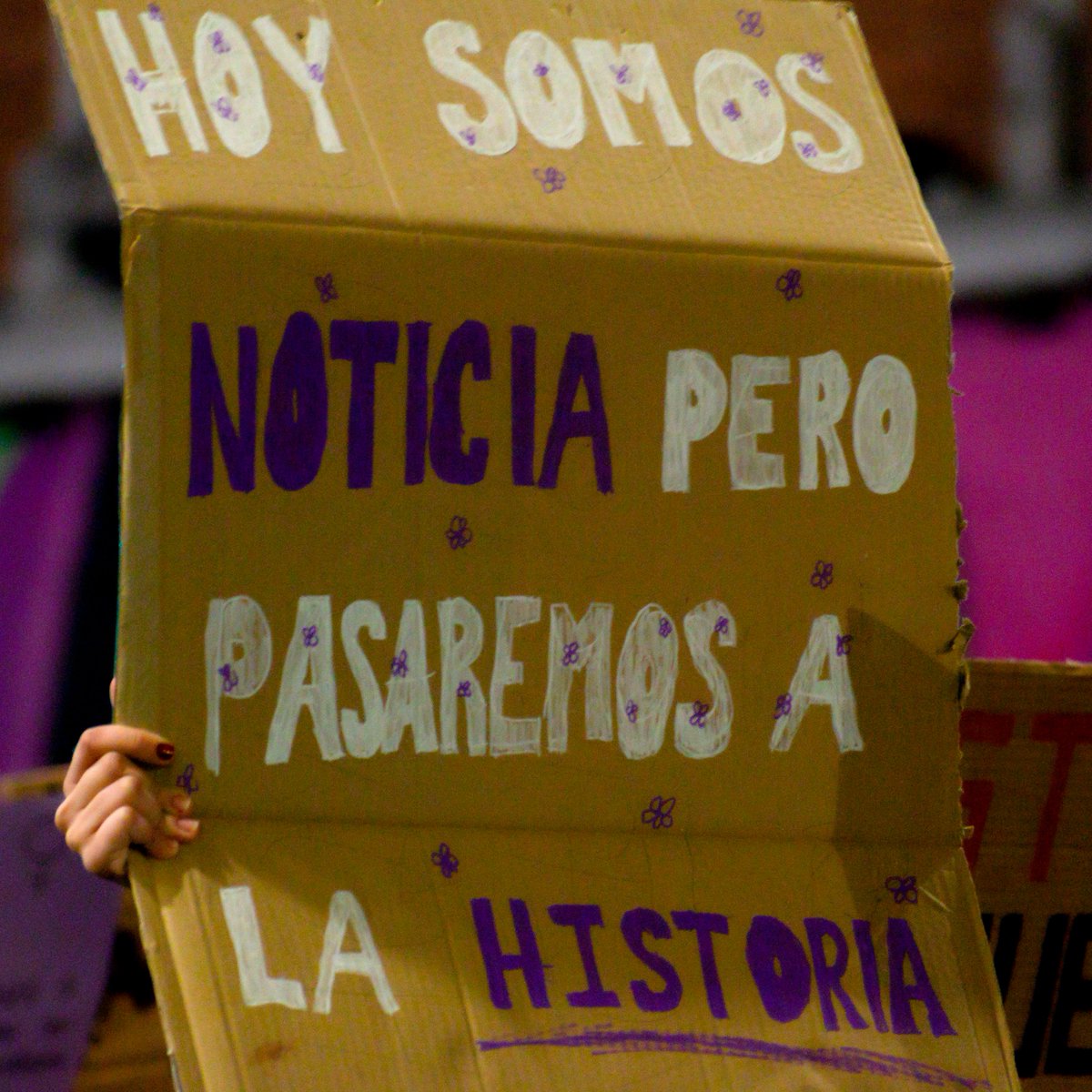 GaliciaVirtual's tweet photo. Hoxe e sempre, erguemos a voz para condenar a violencia machista e reafirmar o noso compromiso coa #igualdade e a liberdade. Sempre unidas, sempre fortes, sempre vivas!💪✊ 

#25N #Sororidade #libresevivas #omedocambiadebando https://t.co/UNLLjoaJKl