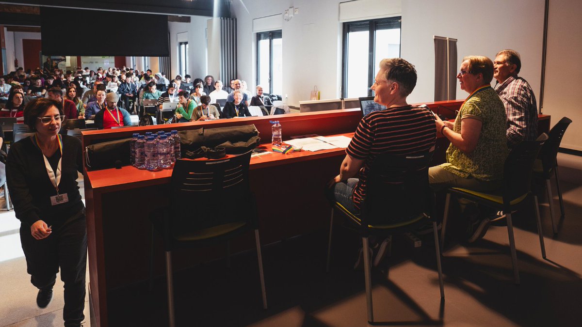 🏛️ ACTES | Celebrades les VI Jornades LGTBIQ+, Educació Física i Esport amb més de 130 assistents

🏳️‍🌈 S'hi va debatre sobre inclusió, igualtat i diversitat en l'àmbit esportiu i educatiu.

ℹ️ inefc.gencat.cat/ca/actualitat/…

#SomINEFC #INEFCPirineus